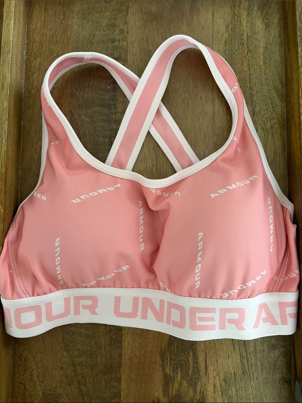 Under Armour Women's Cross Back Sports Bra Medium Support with Removable Pads